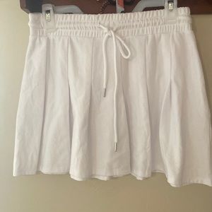 White knit pleated skirt
